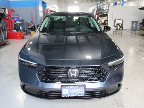 Used 2025 Honda Accord SE image 3