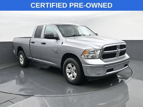 Used 2024 RAM 1500 Classic SLT AWD/4WD image 3