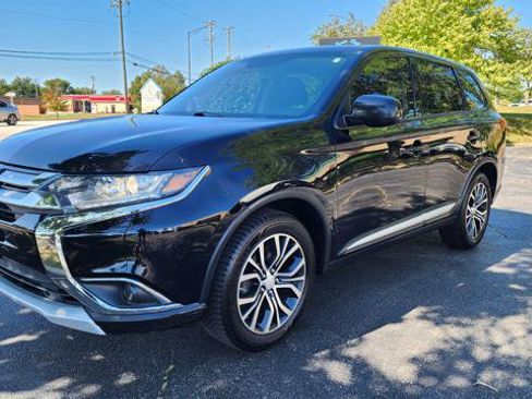 Used 2016 Mitsubishi Outlander SE AWD/4WD image 11
