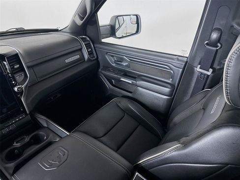 Used 2024 RAM 1500 Laramie AWD/4WD image 25