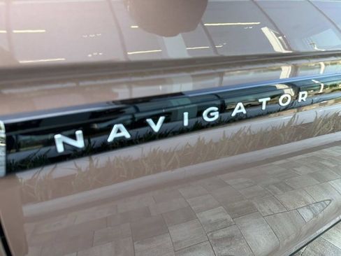 New 2026 Lincoln Navigator Black Label AWD/4WD image 8