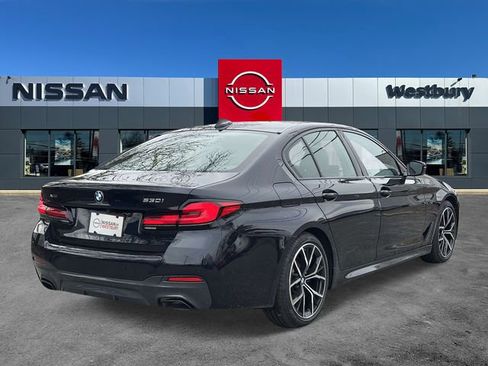 Used 2022 BMW 530i xDrive w/ M Sport Package image 4