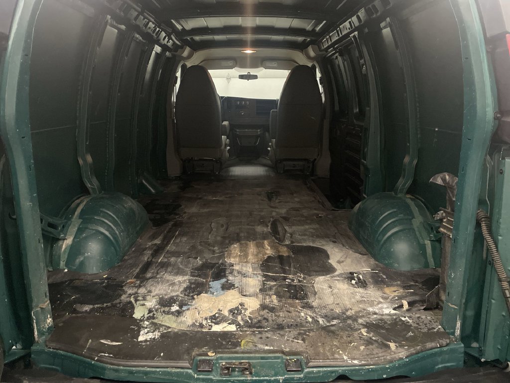 Used 2014 GMC Savana 1500 RWD image 14