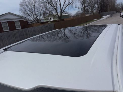 Used 2019 Ford F150 Platinum w/ Equipment Group 701A Luxury image 13