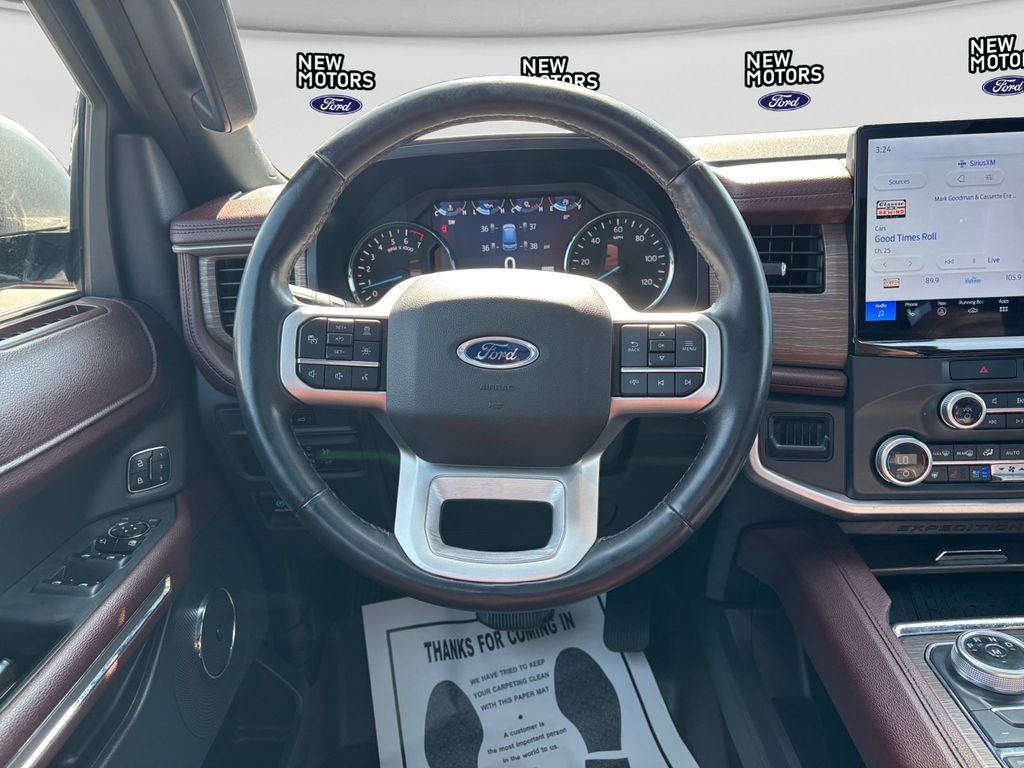 Used 2022 Ford Expedition Limited AWD/4WD image 13