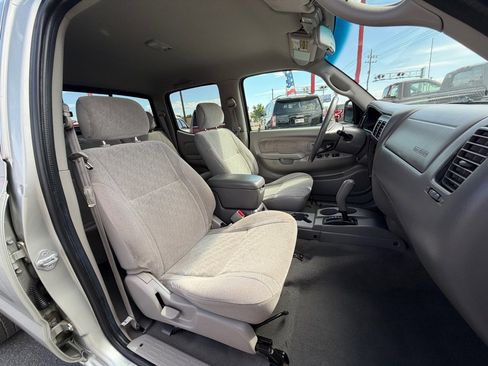 Used 2004 Toyota Tacoma PreRunner RWD image 8