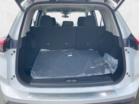 New 2026 Nissan Rogue SV w/ Cold Weather Package AWD/4WD image 33