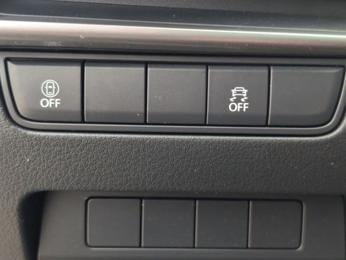 Used 2022 MAZDA MAZDA3 s image 24