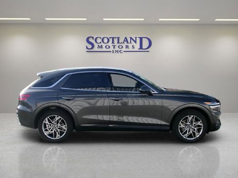 Used 2025 Genesis GV70 2.5T image 5