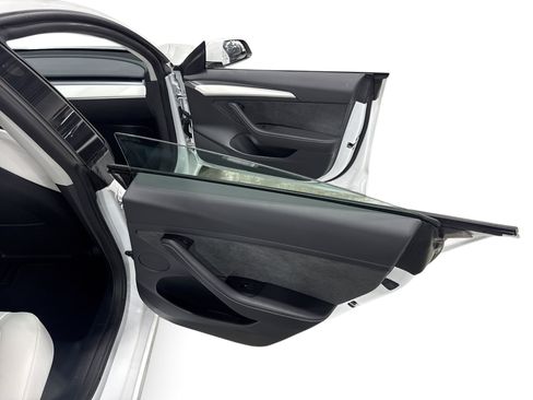 Certified 2023 Tesla Model 3 Performance AWD/4WD image 12