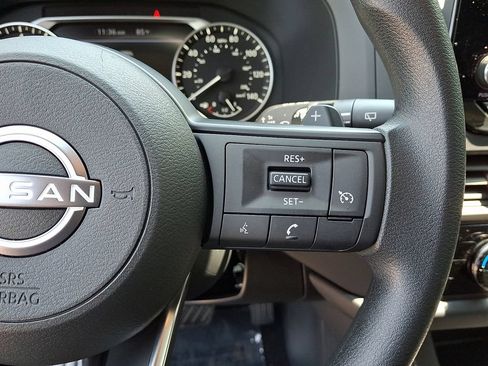 Used 2025 Nissan Pathfinder S AWD/4WD image 24