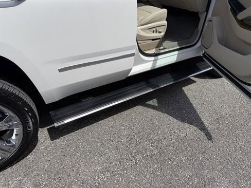 Used 2019 GMC Yukon Denali w/ Denali Ultimate Package image 34