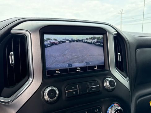 Certified 2021 GMC Sierra 1500 SLT w/ SLT Premium Package AWD/4WD image 17