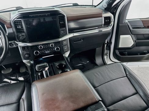 Used 2021 Ford F150 Lariat w/ Equipment Group 502A High AWD/4WD image 19