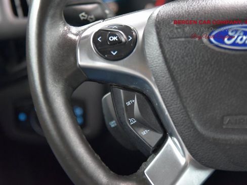 Used 2016 Ford Transit Connect XLT image 20