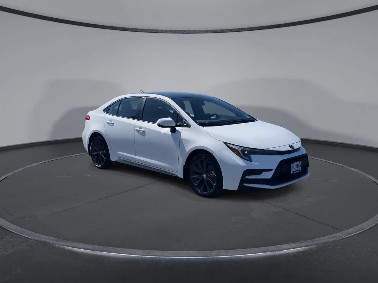Certified 2026 Toyota Corolla SE w/ SE Package FWD image 3