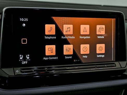 Certified 2025 Volkswagen Atlas Peak Edition SE image 16