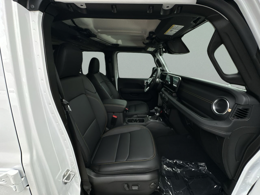 New 2026 Jeep Wrangler Unlimited Sahara AWD/4WD image 40