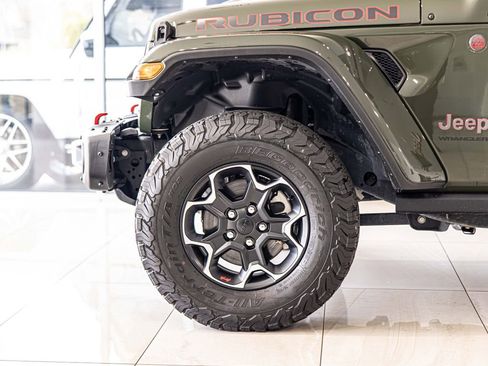Used 2023 Jeep Wrangler Unlimited Rubicon w/ Dual Top Group AWD/4WD image 9