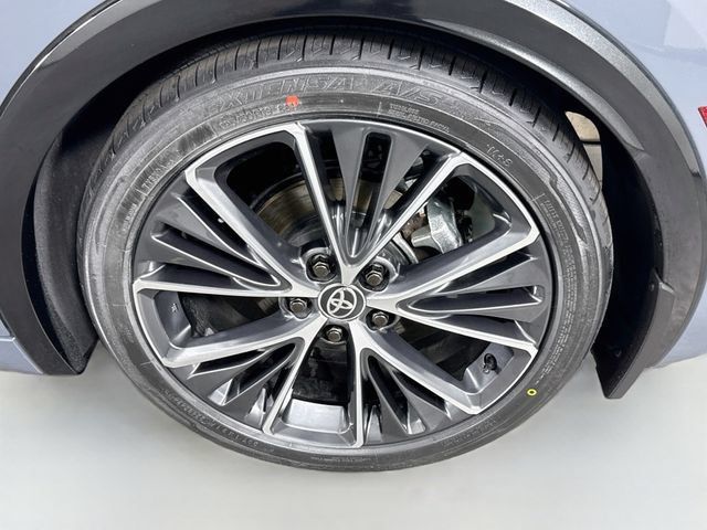 Certified 2024 Toyota Prius XLE FWD image 31