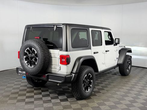 Used 2024 Jeep Wrangler Unlimited Rubicon 4xe w/ Technology Group AWD/4WD image 7