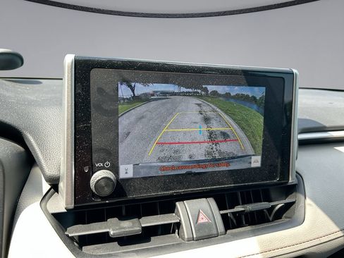 Certified 2025 Toyota RAV4 XLE FWD image 24