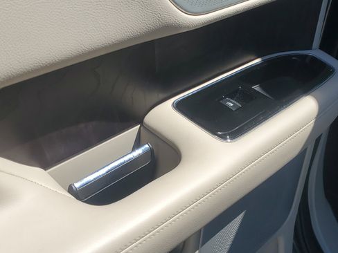 Used 2021 Lincoln Navigator Reserve w/ Luxury Package AWD/4WD image 15