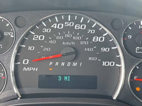 New 2025 Chevrolet Express 2500 Work Van w/ Enhanced Convenience Package image 26