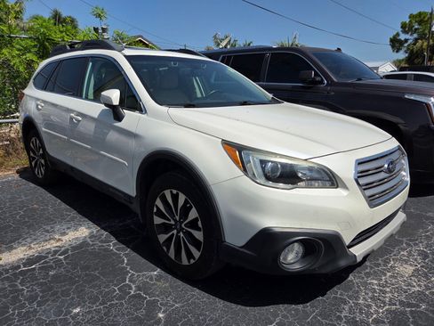 Used 2016 Subaru Outback 2.5i Limited AWD/4WD image 2