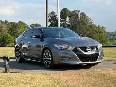 Used 2017 Nissan Maxima Platinum FWD image 1
