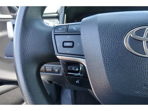 Used 2025 Toyota Camry LE FWD image 16