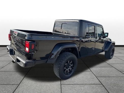 Used 2021 Jeep Gladiator Sport image 5
