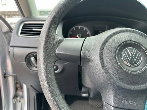 Used 2013 Volkswagen Jetta S FWD image 21