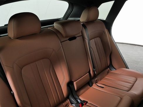 Used 2023 Audi Q5 2.0T Premium w/ Convenience Package image 21