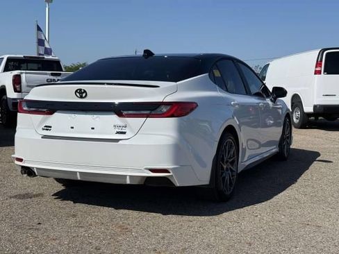 Used 2025 Toyota Camry XSE AWD/4WD image 5