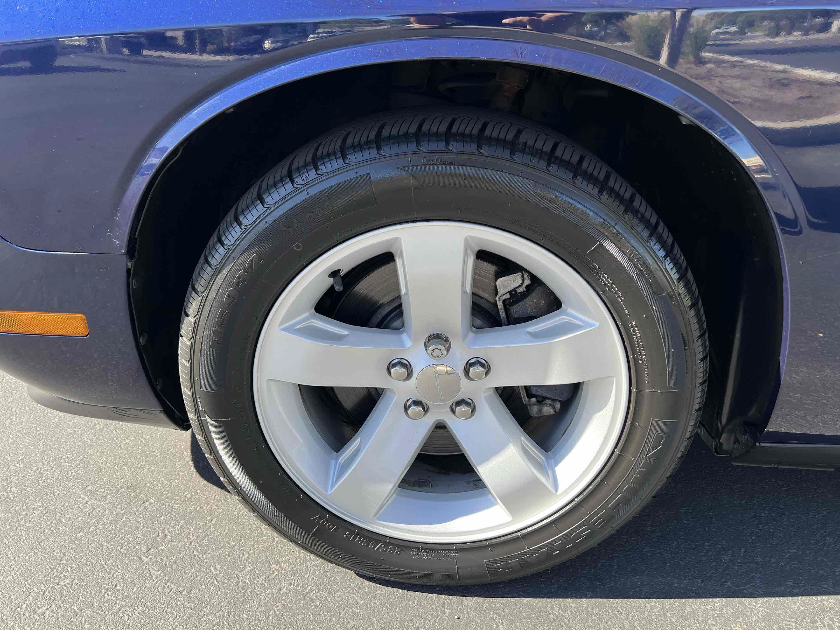 Used 2014 Dodge Challenger R/T RWD image 42