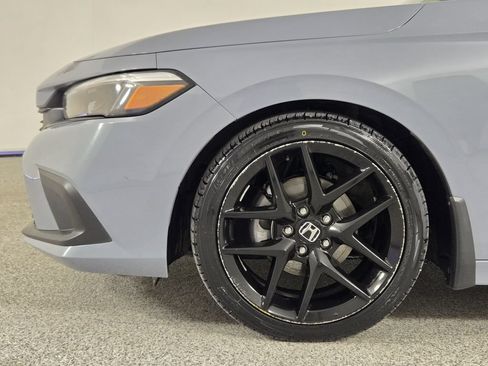 Used 2022 Honda Civic Sport image 8