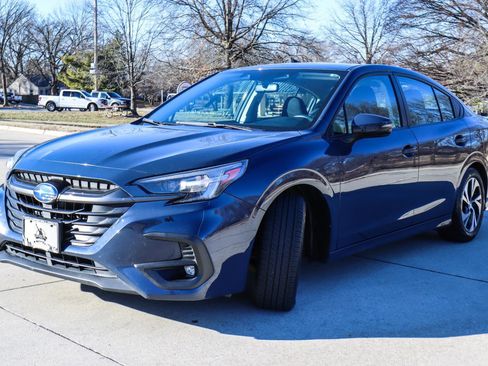 Used 2024 Subaru Legacy Premium image 3