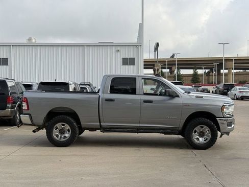Used 2021 RAM 2500 Tradesman w/ Chrome Appearance Group AWD/4WD image 3