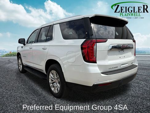 Used 2022 GMC Yukon SLT w/ SLT Premium Package AWD/4WD image 3