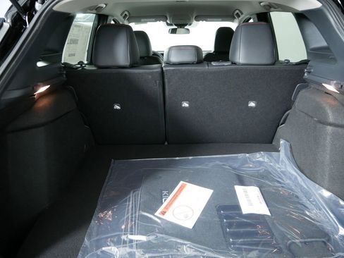 New 2026 Nissan Kicks SR w/ Cold Weather Package AWD/4WD image 18