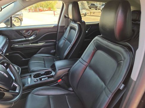 Used 2022 Lincoln Corsair FWD w/ Equipment Group 101A image 15