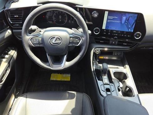 Used 2025 Lexus NX 250 FWD w/ Towing Package (2000 Lbs) image 11