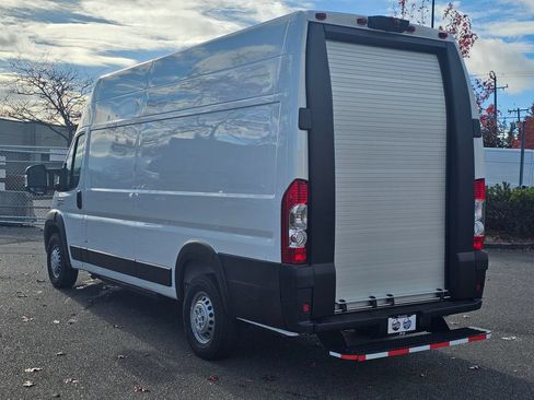 New 2024 RAM ProMaster 3500 w/ Delivery Van Package FWD image 6