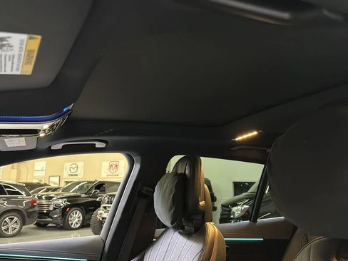 Used 2023 Mercedes-Benz EQS 580 4MATIC SUV image 14