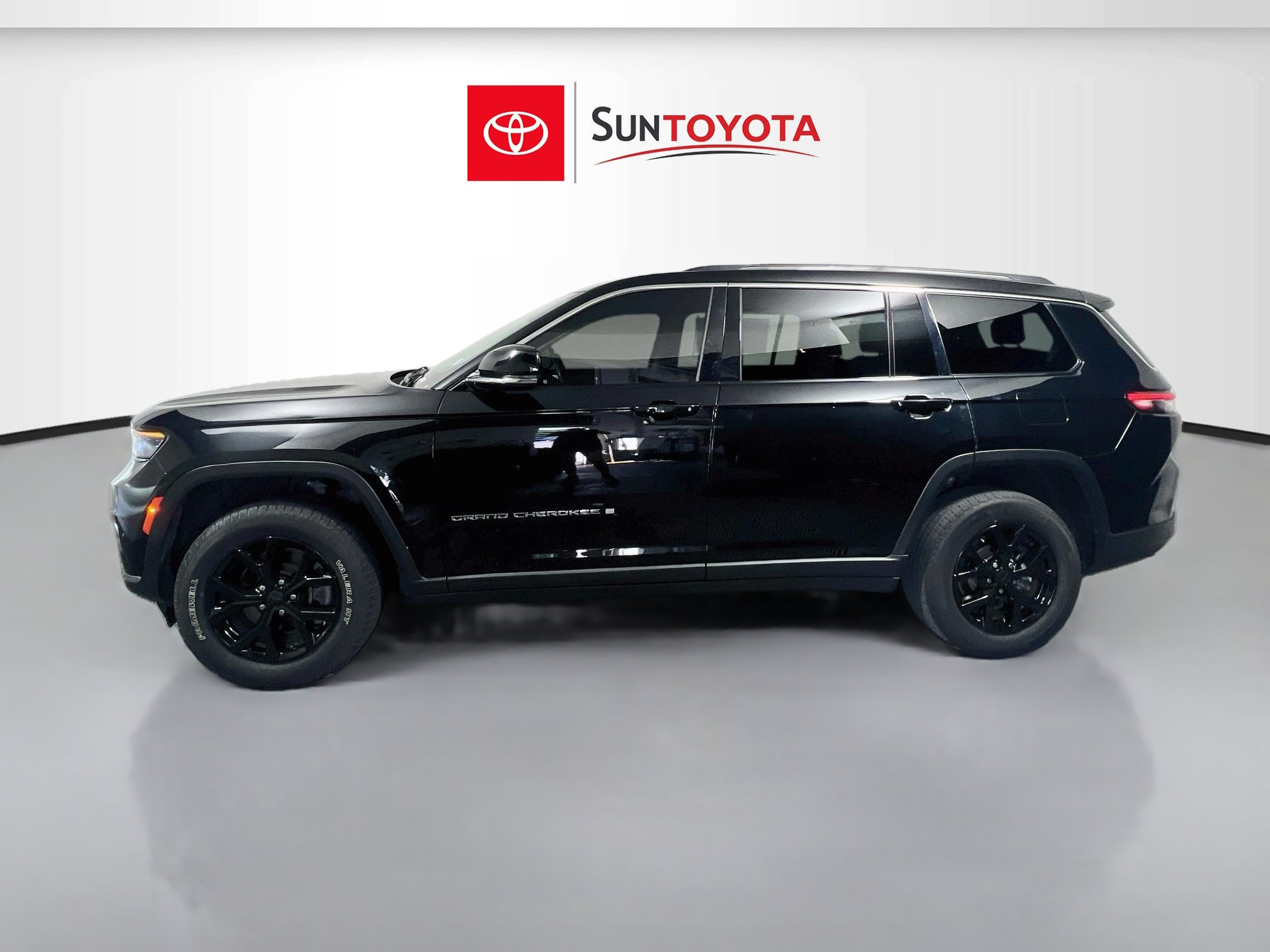 Used 2022 Jeep Grand Cherokee L Limited RWD image 7