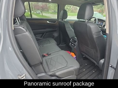 Used 2025 Volkswagen Atlas SE w/ Panoramic Sunroof Package AWD/4WD image 5