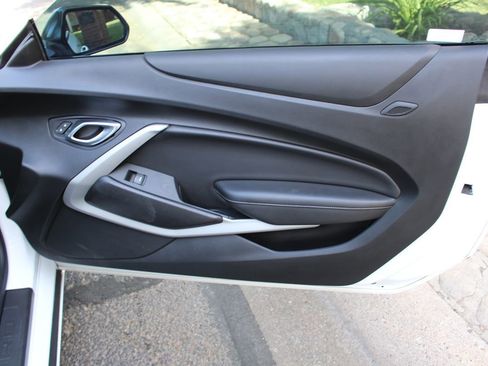 Used 2019 Chevrolet Camaro SS image 14