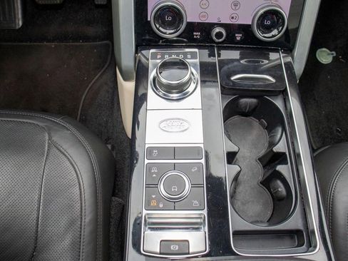Used 2018 Land Rover Range Rover HSE image 25