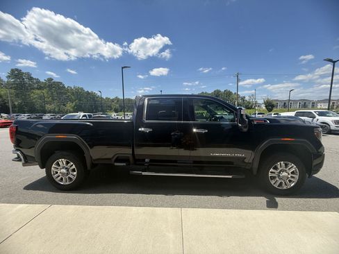 Used 2022 GMC Sierra 2500 Denali w/ Denali Ultimate Package AWD/4WD image 7